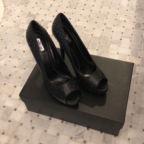 Report Signature Heels - Picture 2 of 2